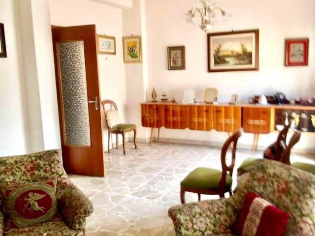 Appartamento in vendita a Giarre CT