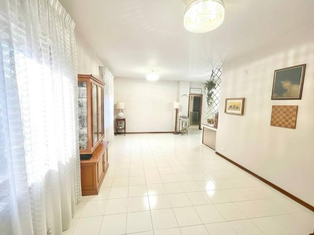 Appartamento in vendita a Giarre CT