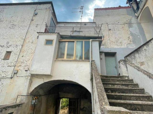 Appartamento in vendita a Giffoni Valle Piana SA