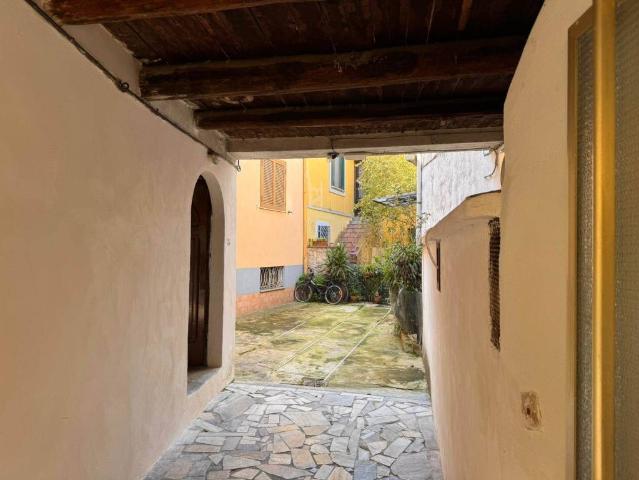 Appartamento in vendita a Giffoni Valle Piana SA