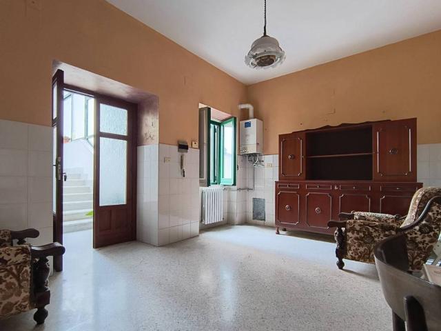 Appartamento in vendita a Giffoni Valle Piana SA