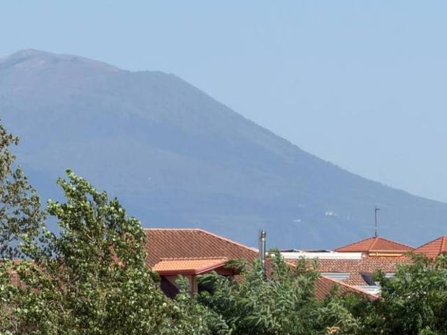 Appartamento in vendita a Giugliano in Campania NA