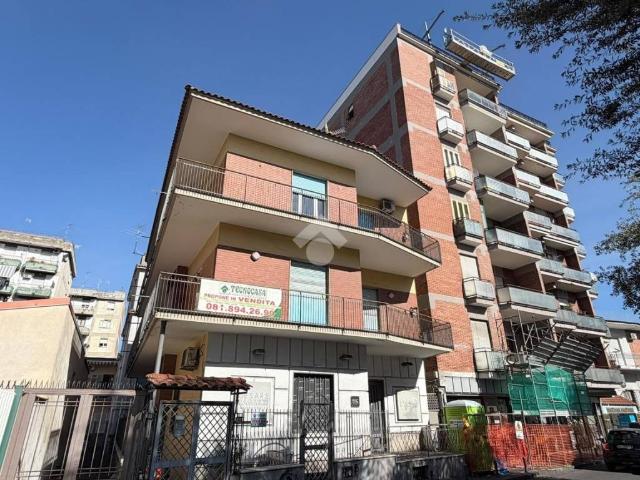 Appartamento in vendita a Giugliano in Campania NA
