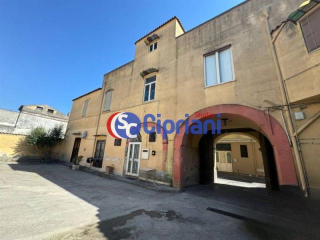 Appartamento in vendita a Giugliano in Campania NA