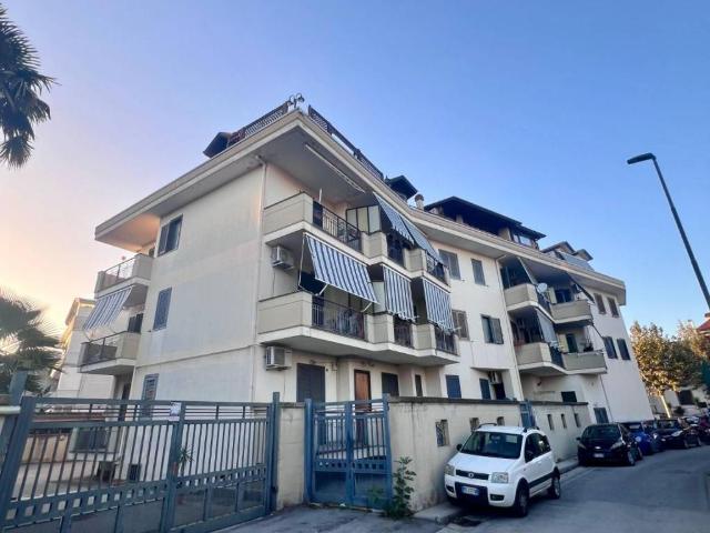 Appartamento in vendita a Giugliano in Campania NA