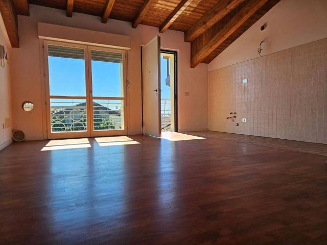 Appartamento in vendita a Giussano MB