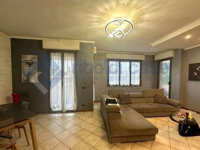 Appartamento in vendita a Giussano MB