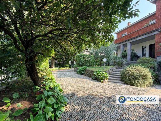 Appartamento in vendita a Giussano MB