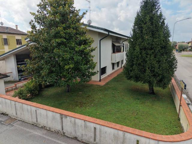 Appartamento in vendita a Goito MN