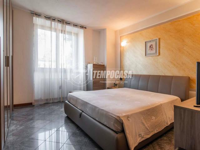 Appartamento in vendita a Gorla Minore