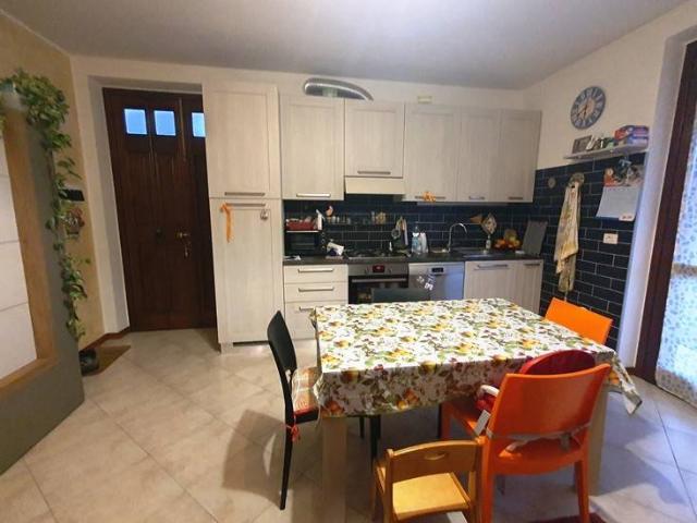 Appartamento in vendita a Gorlago BG