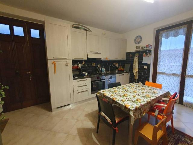 Appartamento in vendita a Gorlago BG