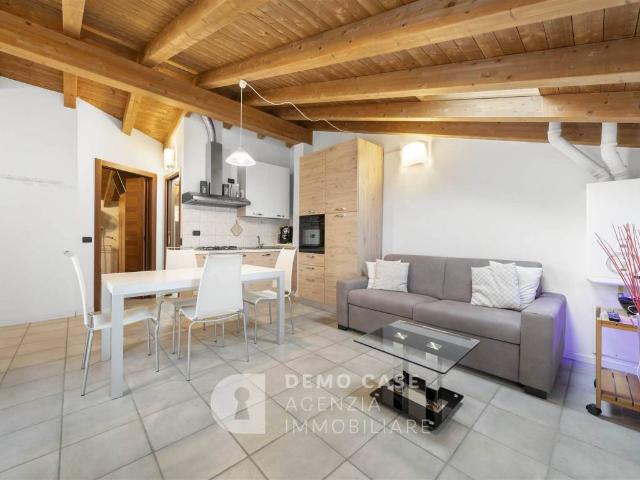 Appartamento in vendita a Grandate CO