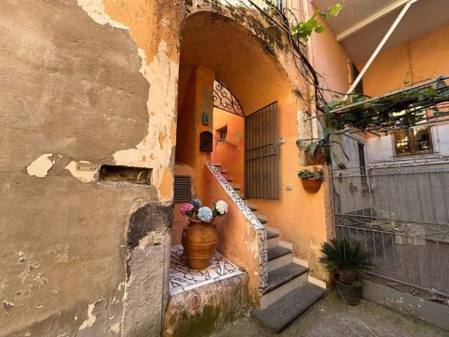 Appartamento in vendita a Gragnano NA