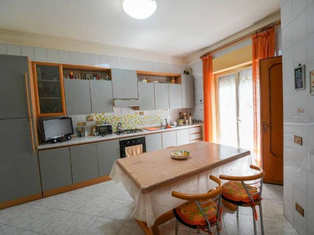 Appartamento in vendita a Gravina di Catania CT