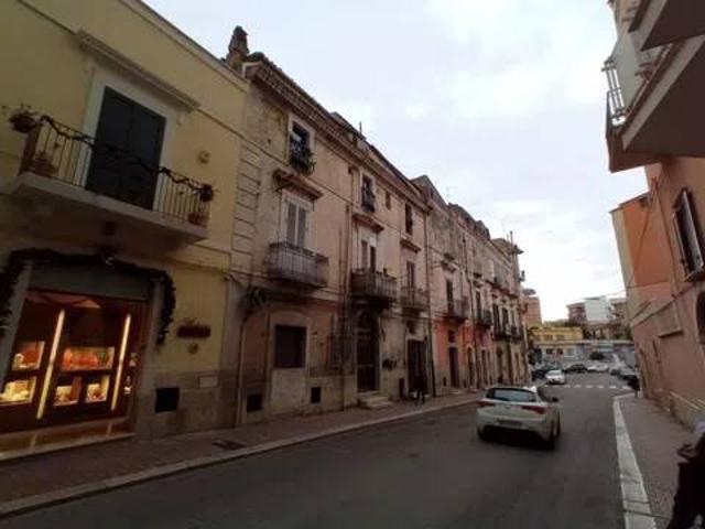 Appartamento in vendita a Gravina in Puglia BA