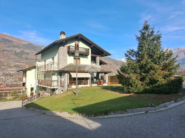 Villa in vendita a Gressan AO