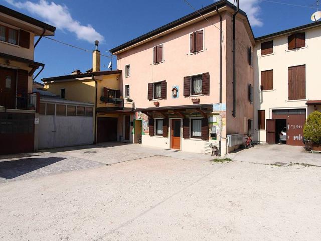 Appartamento in vendita a Grezzana VR