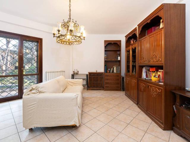 Appartamento in vendita a Grottaferrata RM
