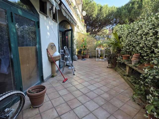 Appartamento in vendita a Grottaferrata RM