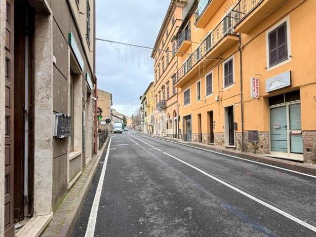 Appartamento in vendita a Grotte di Castro VT