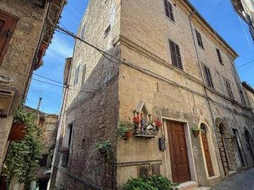 Appartamento in vendita a Grotte di Castro VT