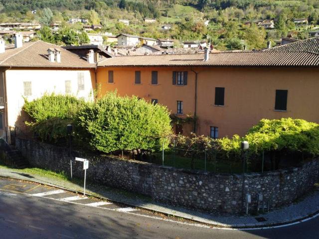 Appartamento in vendita a Idro BS