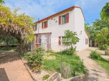 Casa indipendente in vendita a Imola BO