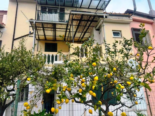 Appartamento in vendita a Imperia IM