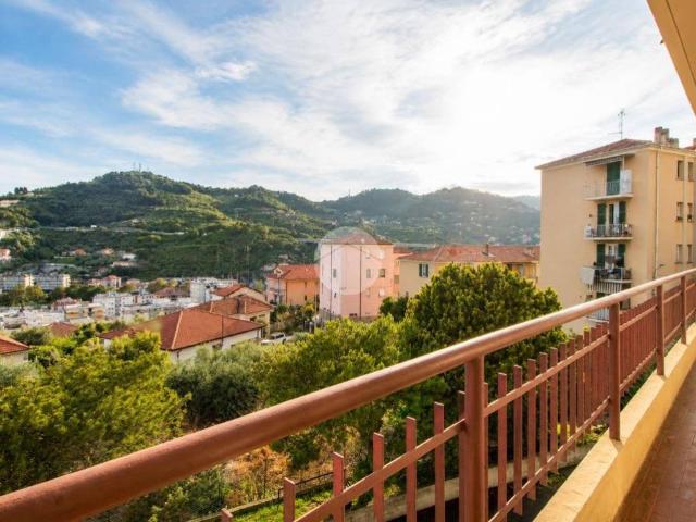 Appartamento in vendita a Imperia IM