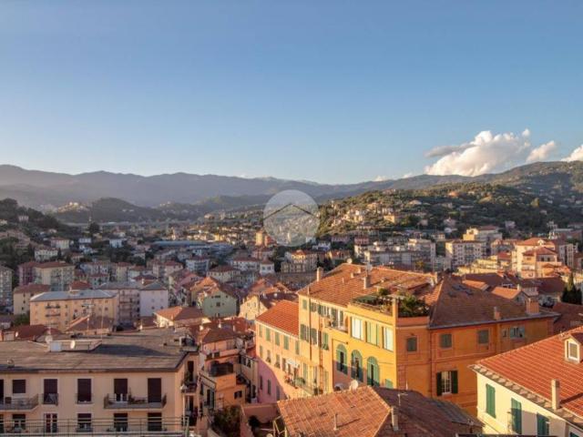Appartamento in vendita a Imperia IM