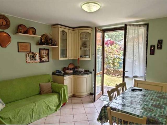 Appartamento in vendita a Introbio LC