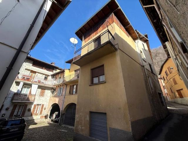 Appartamento in vendita a Introbio LC
