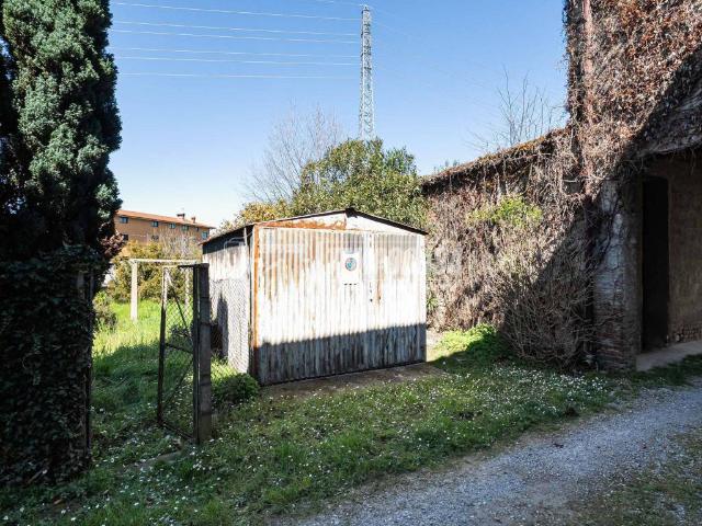Appartamento in vendita a Inverigo CO