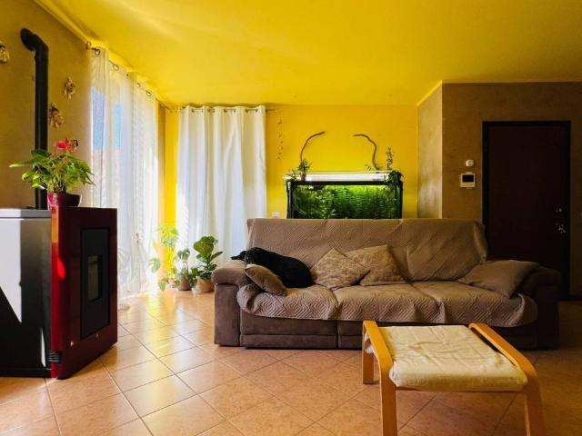 Appartamento in vendita a Inverno e Monteleone PV