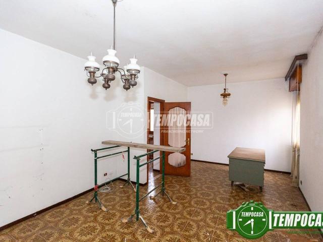 Appartamento in vendita a Inverno E Monteleone