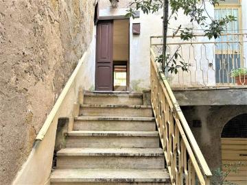 Appartamento in vendita a Ischia di Castro VT
