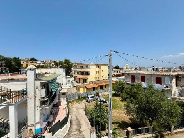 Appartamento in vendita a Ischia NA