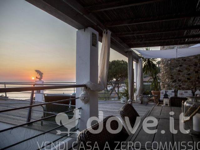 Appartamento in vendita a Isola del Giglio GR