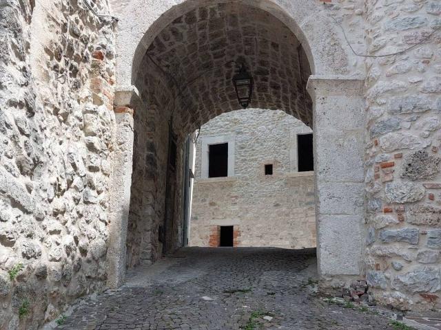 Appartamento in vendita a Isola del Gran Sasso d'Italia TE