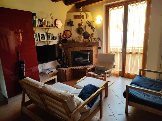Appartamento in vendita a Isola di Fondra BG