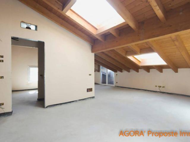 Appartamento in vendita a Ispra VA