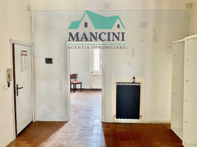 Appartamento in vendita a Jesi AN