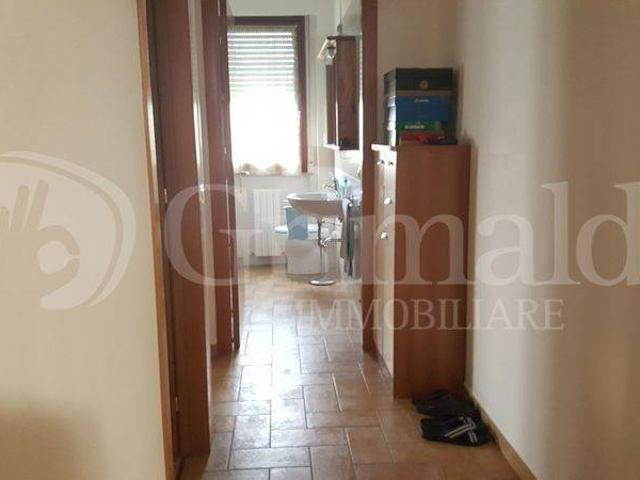 Appartamento in vendita a Jesi AN