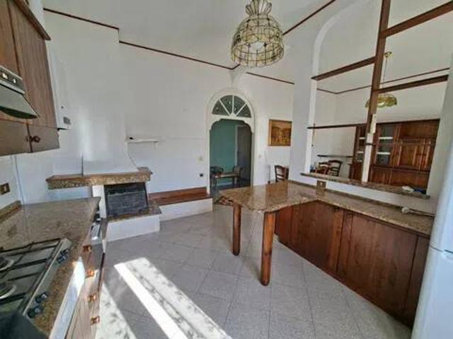 Appartamento in vendita a Jesi AN