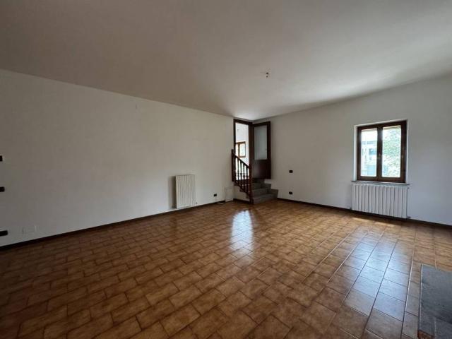 Appartamento in vendita a Jesi AN