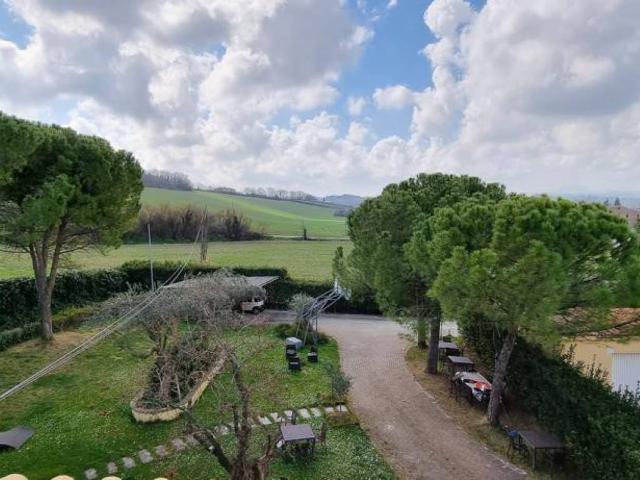 Appartamento in vendita a Jesi AN