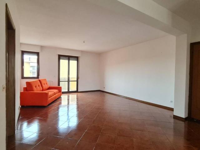Appartamento in vendita a Jesi AN