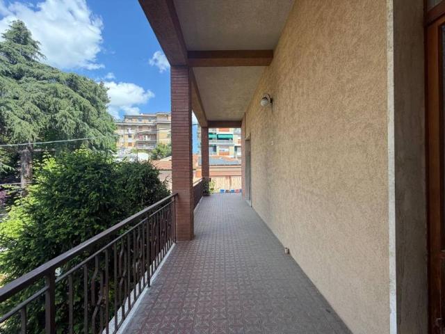 Appartamento in vendita a Jesi AN