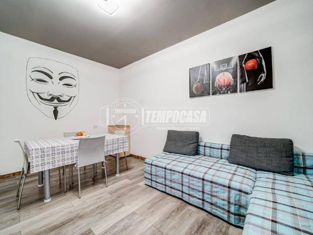Appartamento in vendita a Jerago con Orago VA